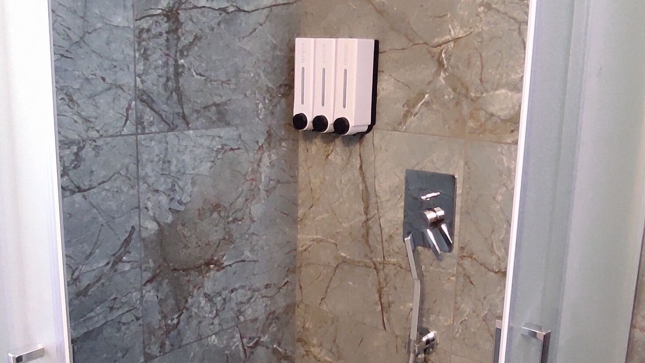 Photo of Bathroom in Eretria