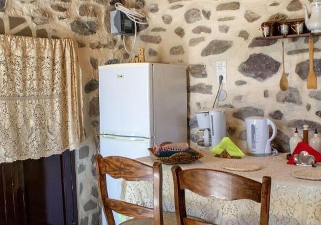 Photo of Kitchen in East Mani