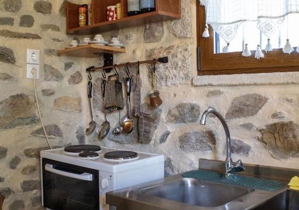 Photo of Kitchen in East Mani
