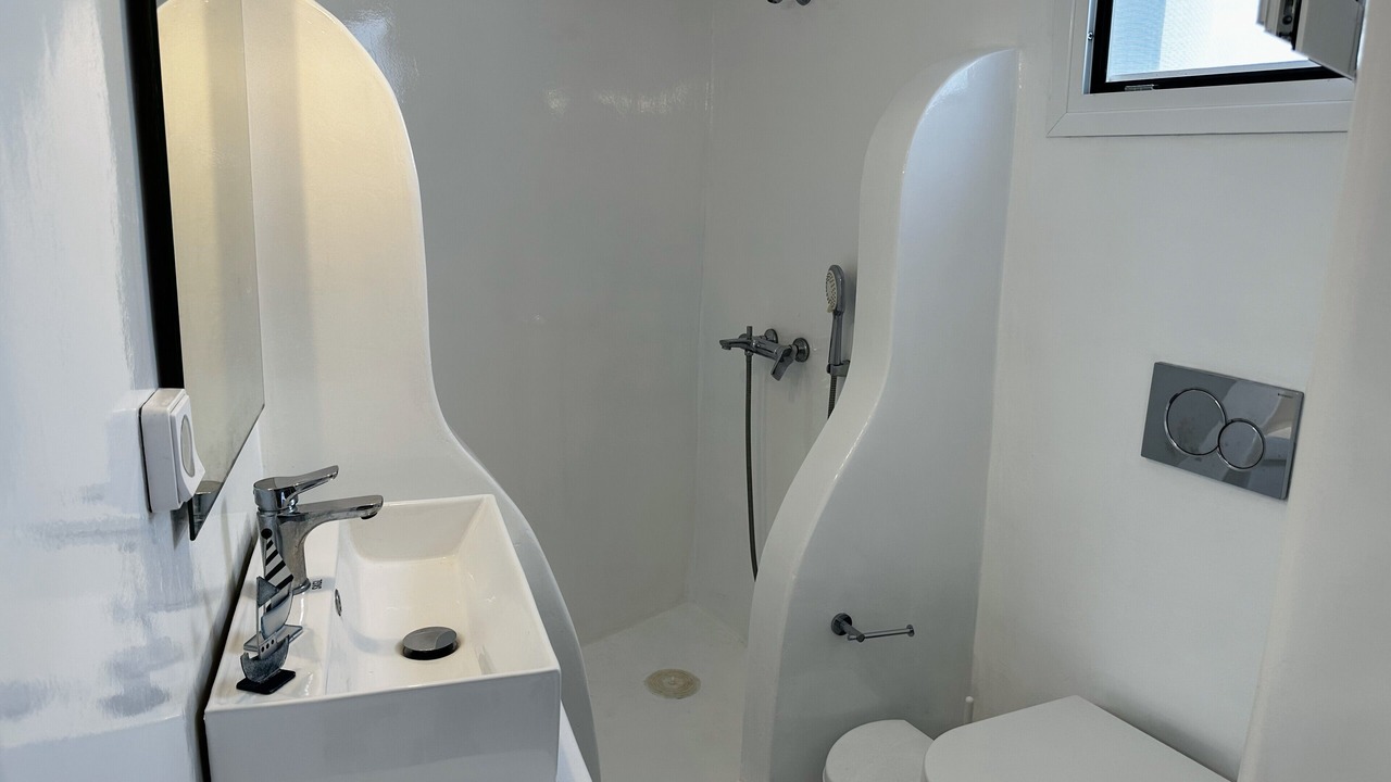 Photo of Bathroom in Akrotiri
