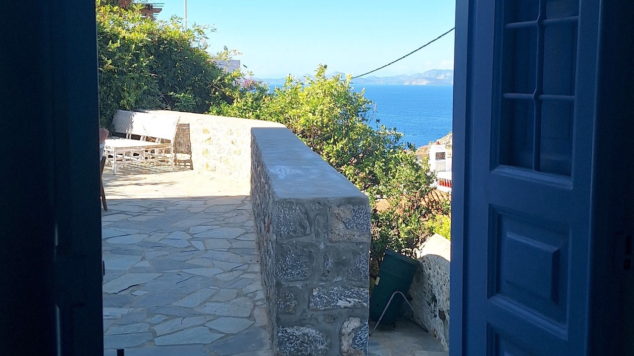 Photo of Patio Balcony in Idhra