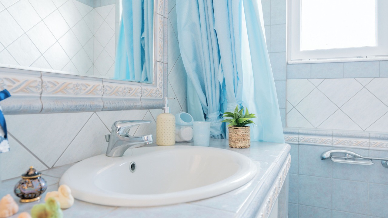 Photo of Bathroom in Assos-Lechaio
