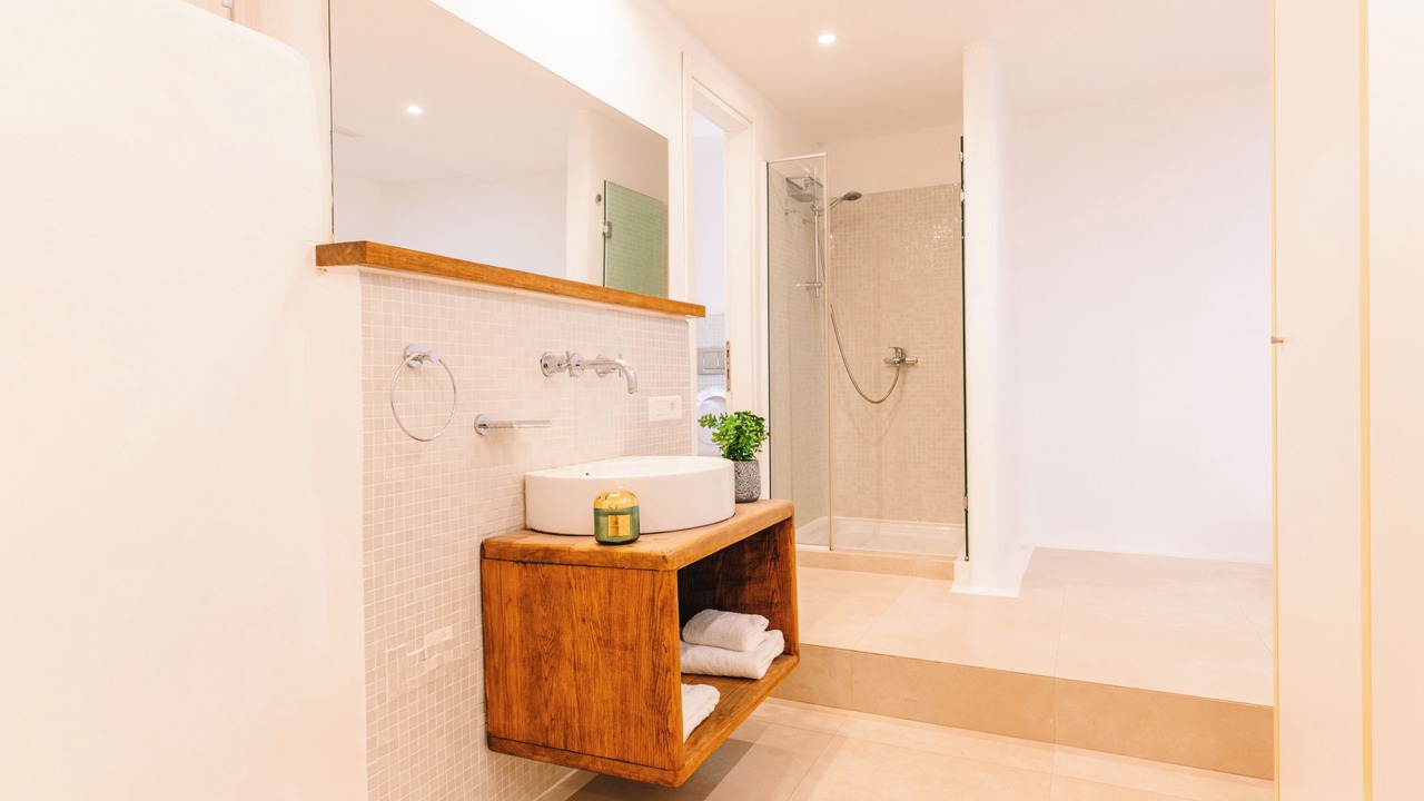 Photo of Bathroom in Tourlos