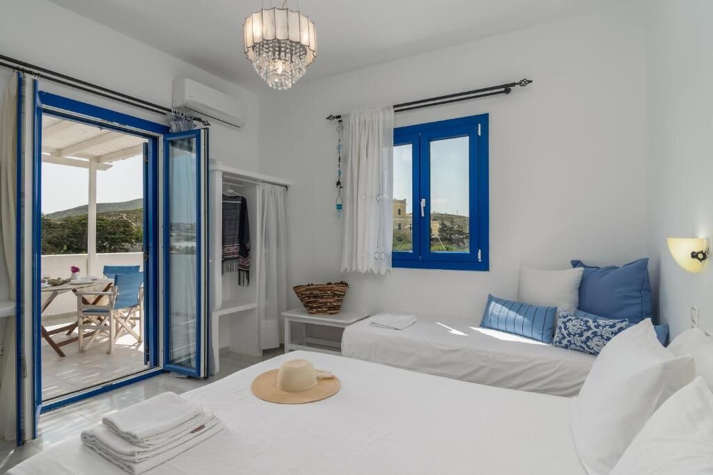Photo of Bedroom in Adamas