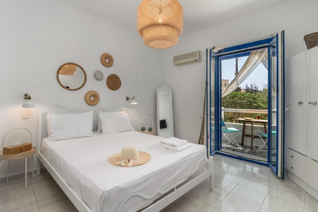 Photo of Bedroom in Adamas