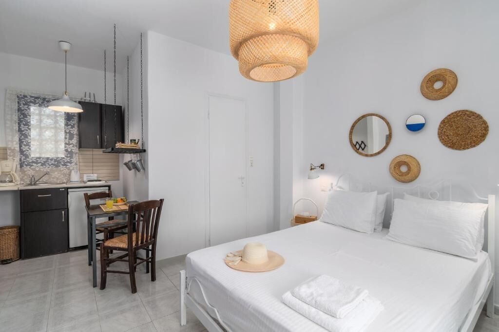 Photo of Bedroom in Adamas