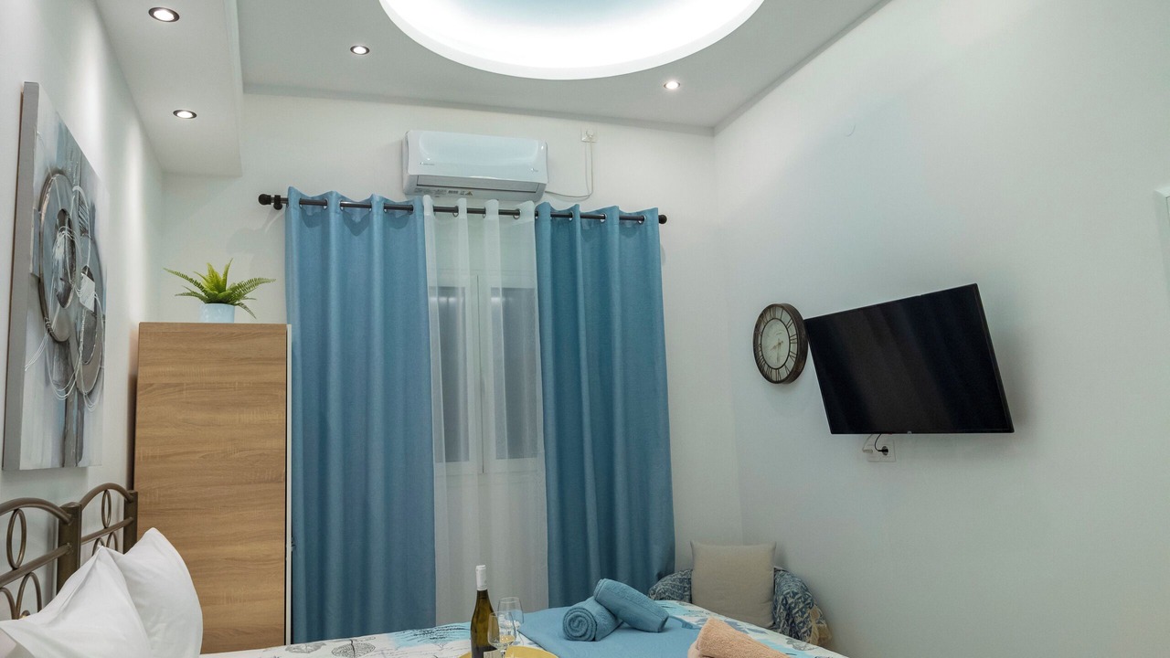 Photo of Bedroom in Aigaleo