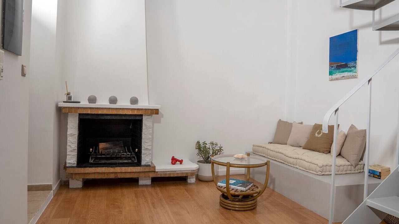 Photo of Livingroom in Filopappou