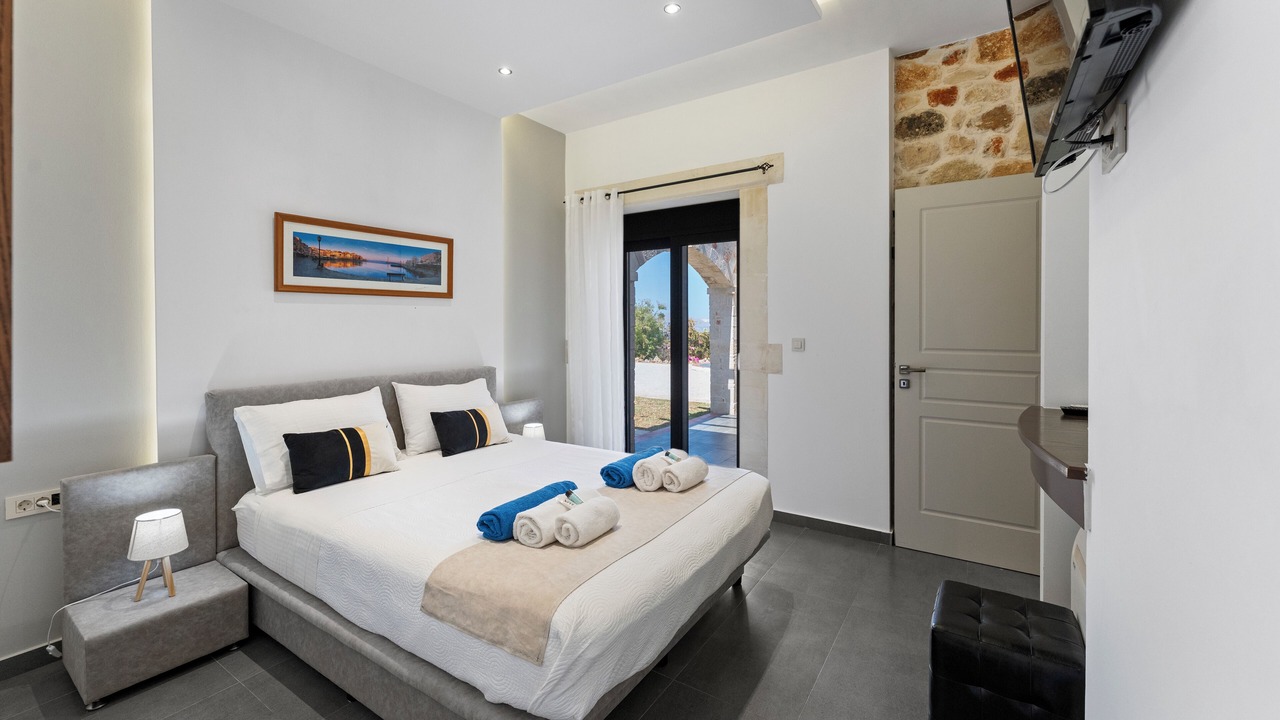 Photo of Bedroom in Douliana