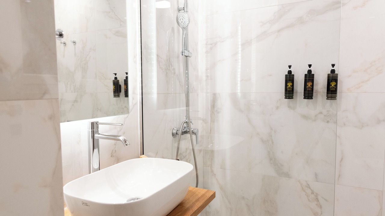 Photo of Bathroom in Omonia
