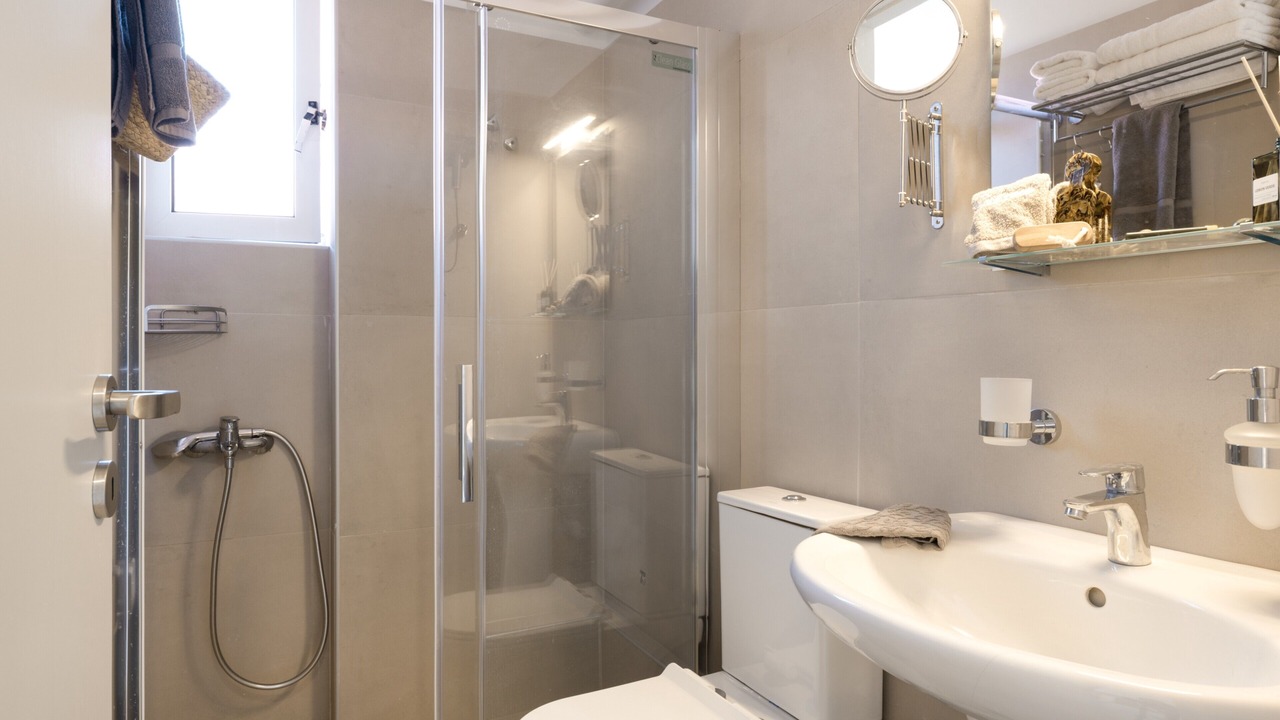 Photo of Bathroom in Skoutari