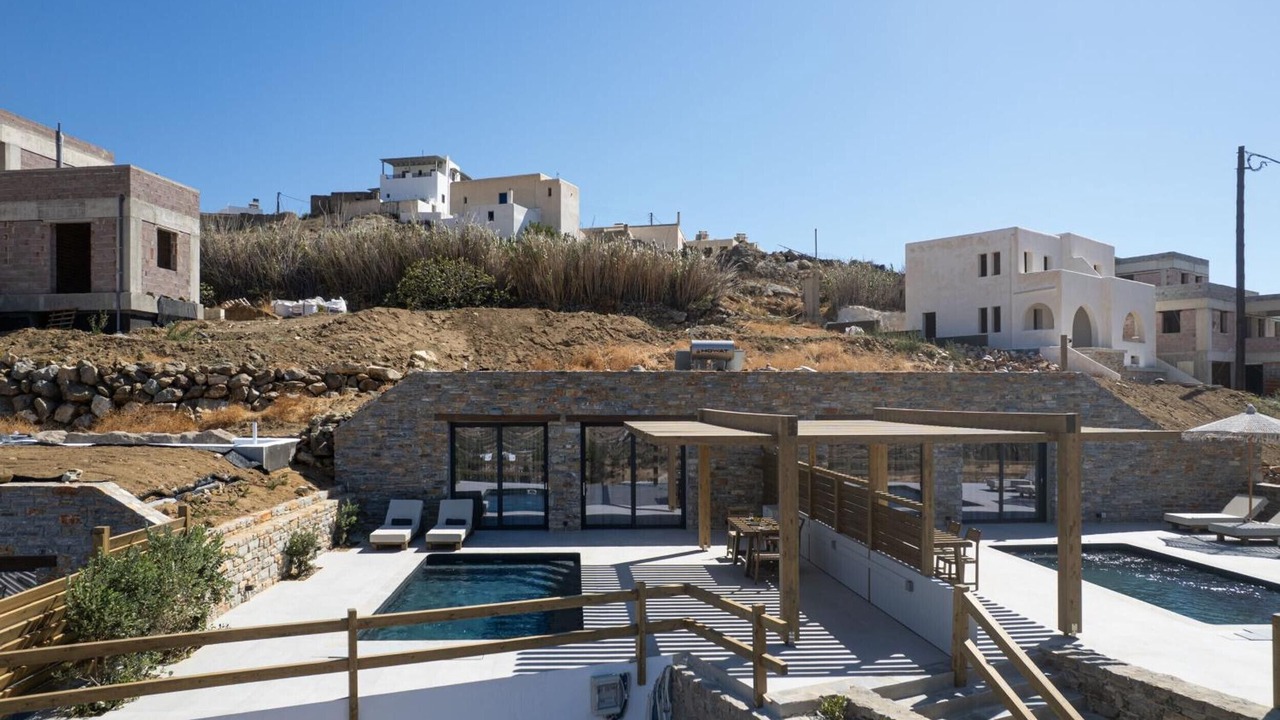 Photo of Outdoor in Glinado