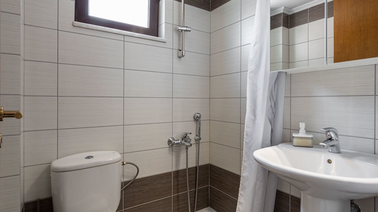 Photo of Bathroom in Katochori