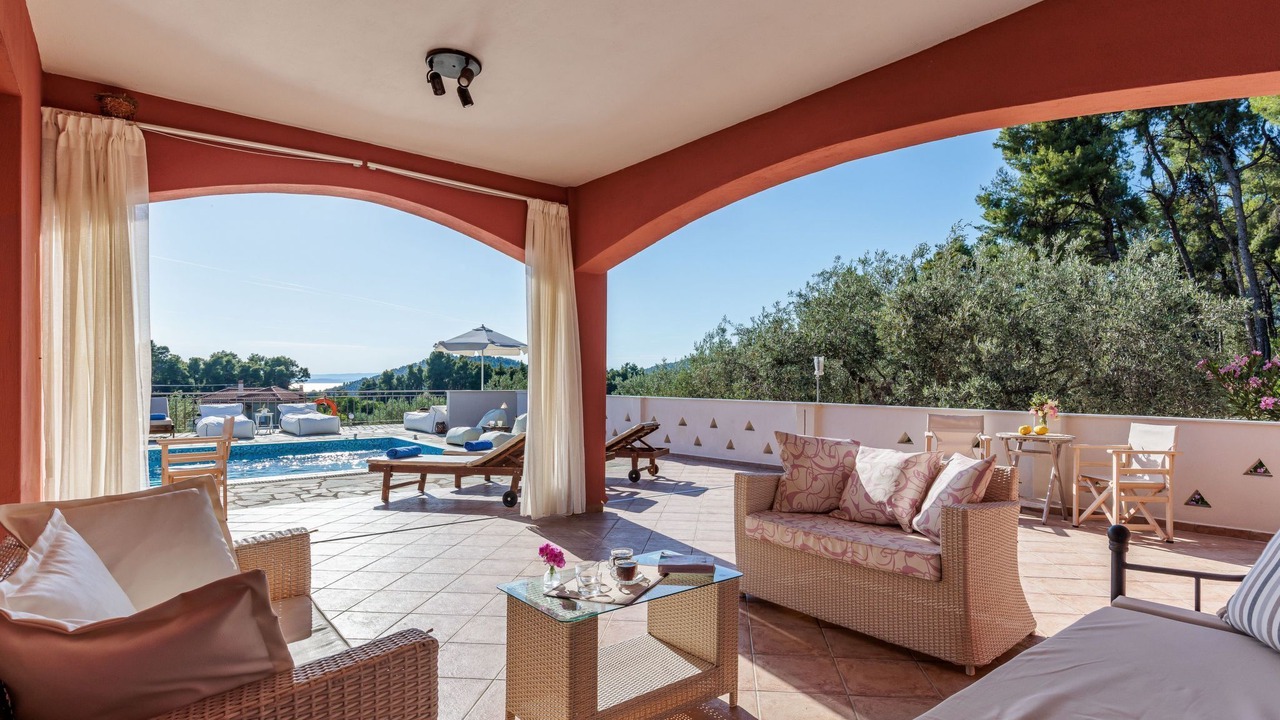 Photo of Livingroom in Alikias