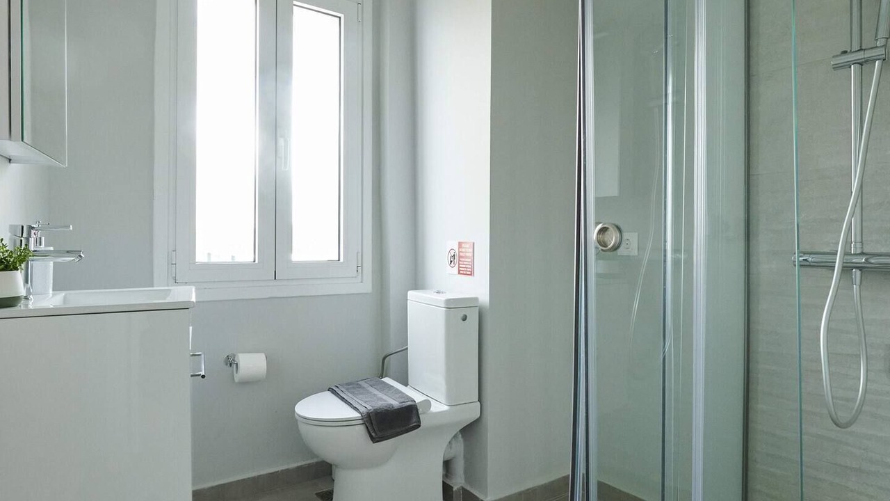 Photo of Bathroom in Mets