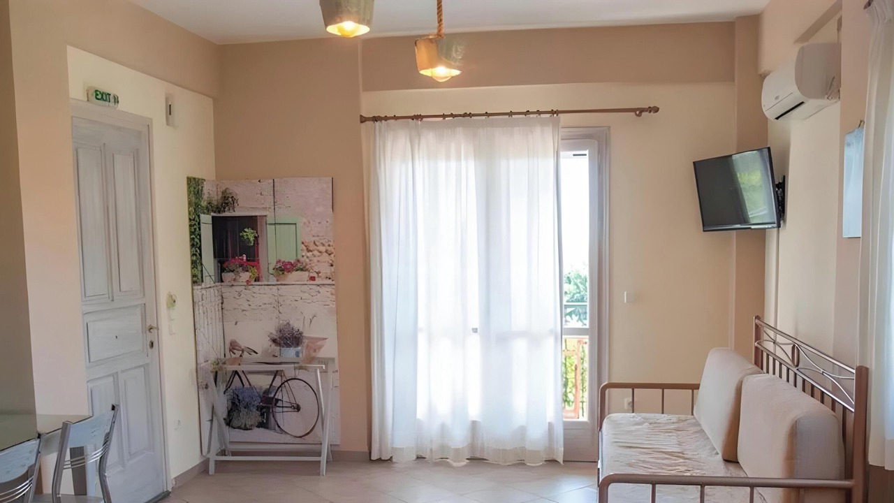 Photo of Livingroom in Foinikounta