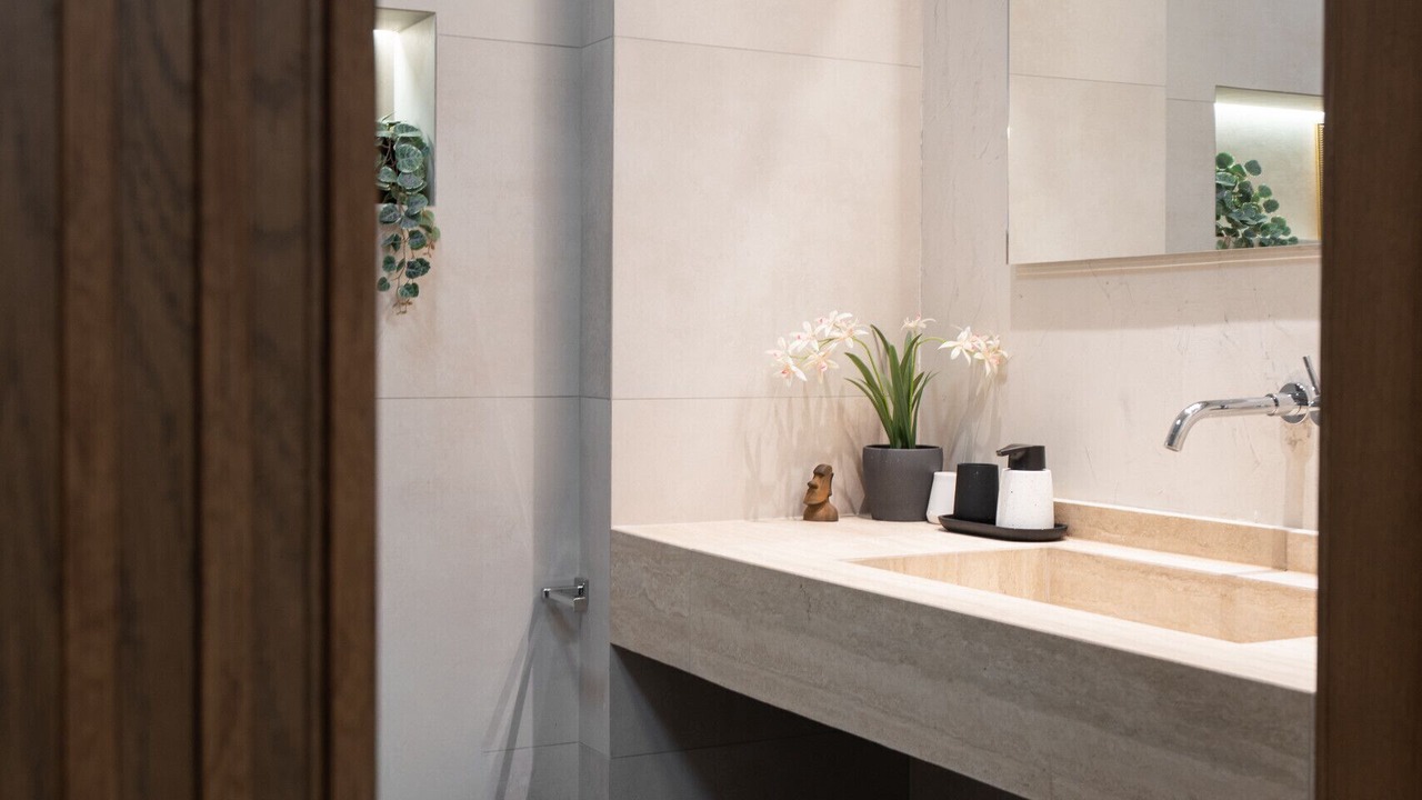 Photo of Bathroom in Mets