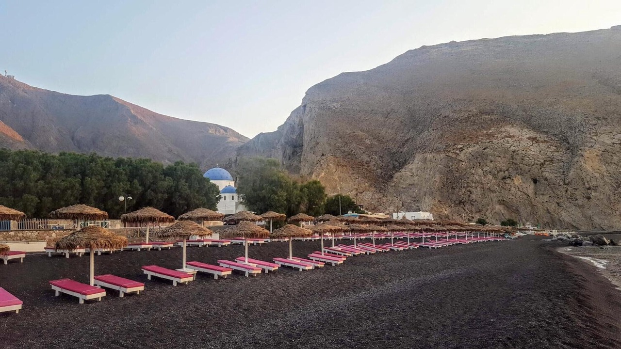 Photo of Others in Perissa