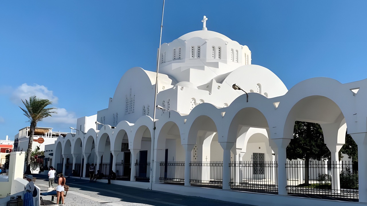 Photo of Others in Perissa