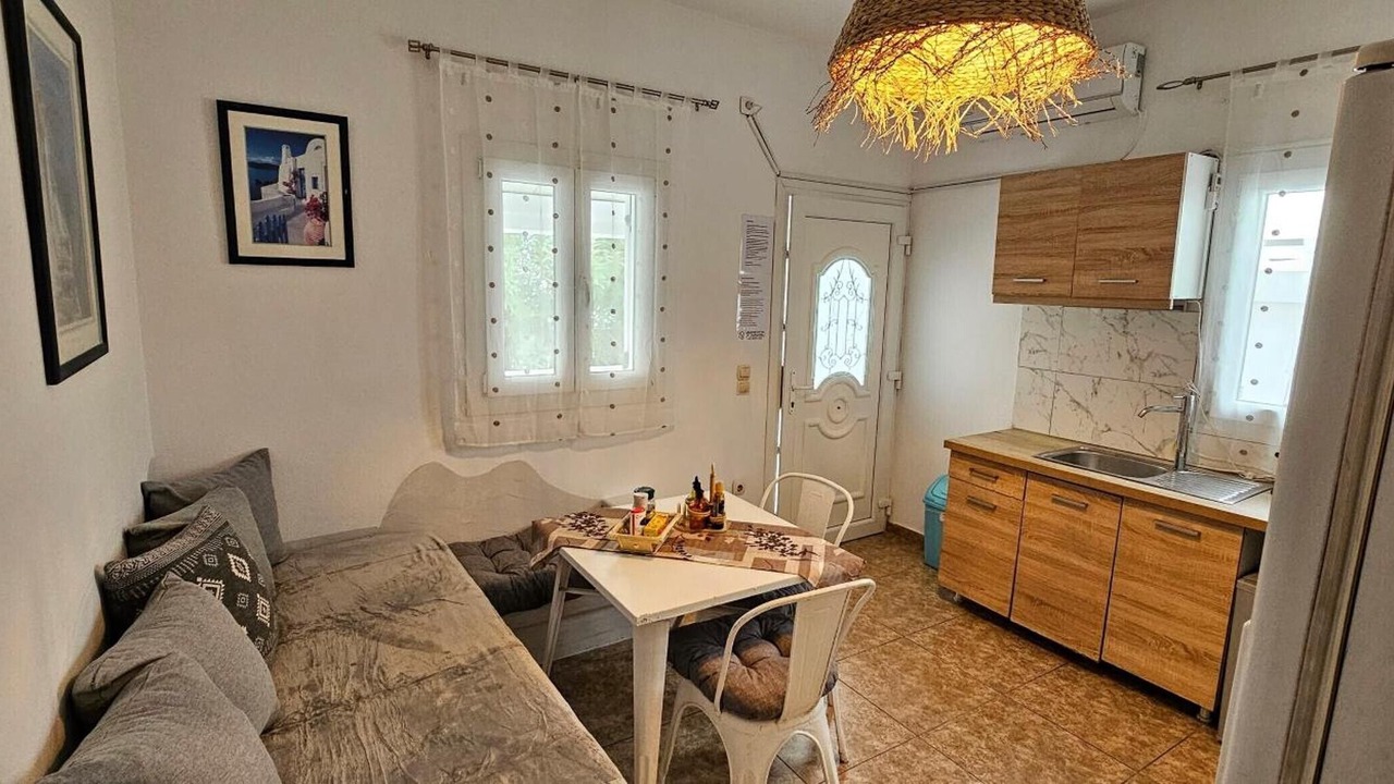 Photo of Livingroom in Perissa