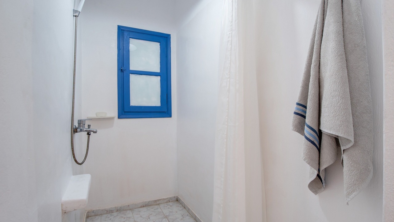 Photo of Bathroom in Perissa