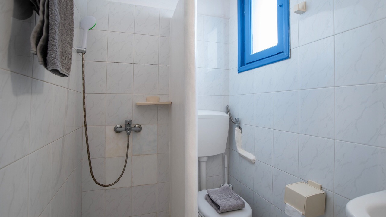 Photo of Bathroom in Perissa