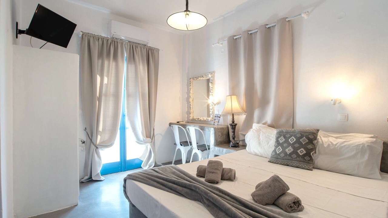 Photo of Bedroom in Perissa