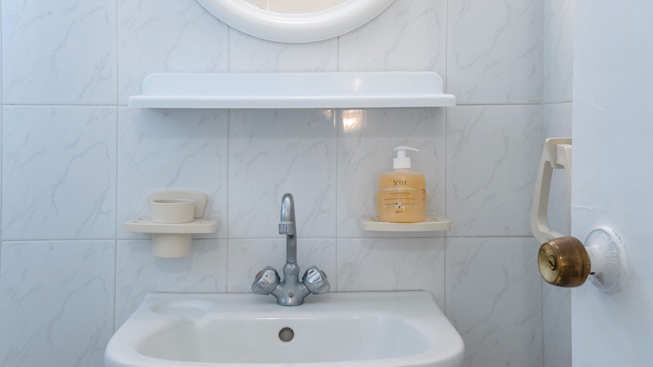 Photo of Bathroom in Perissa