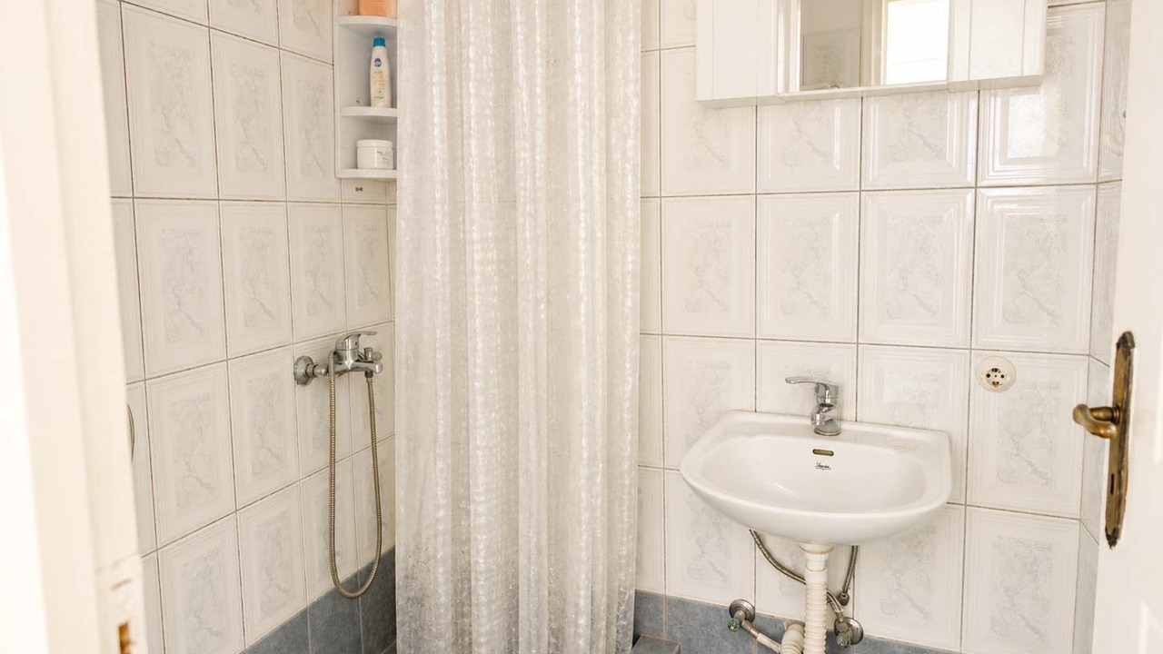 Photo of Bathroom in Pothia