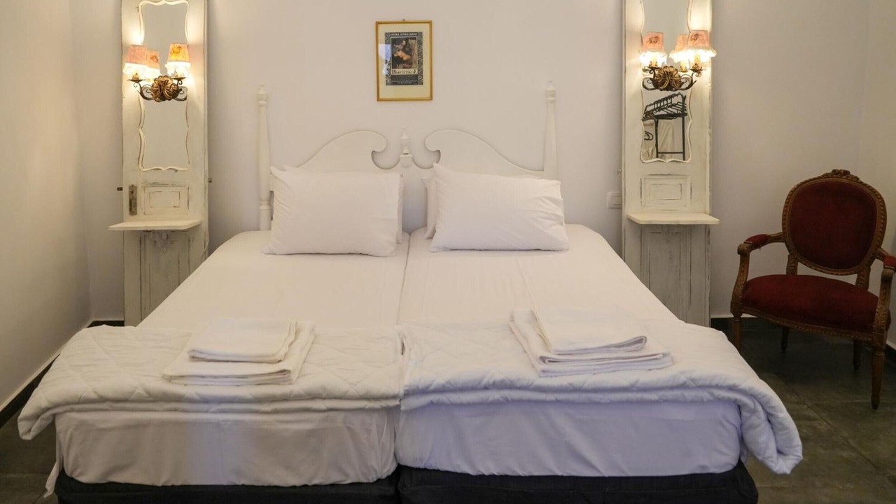 Photo of Bedroom in Emporio