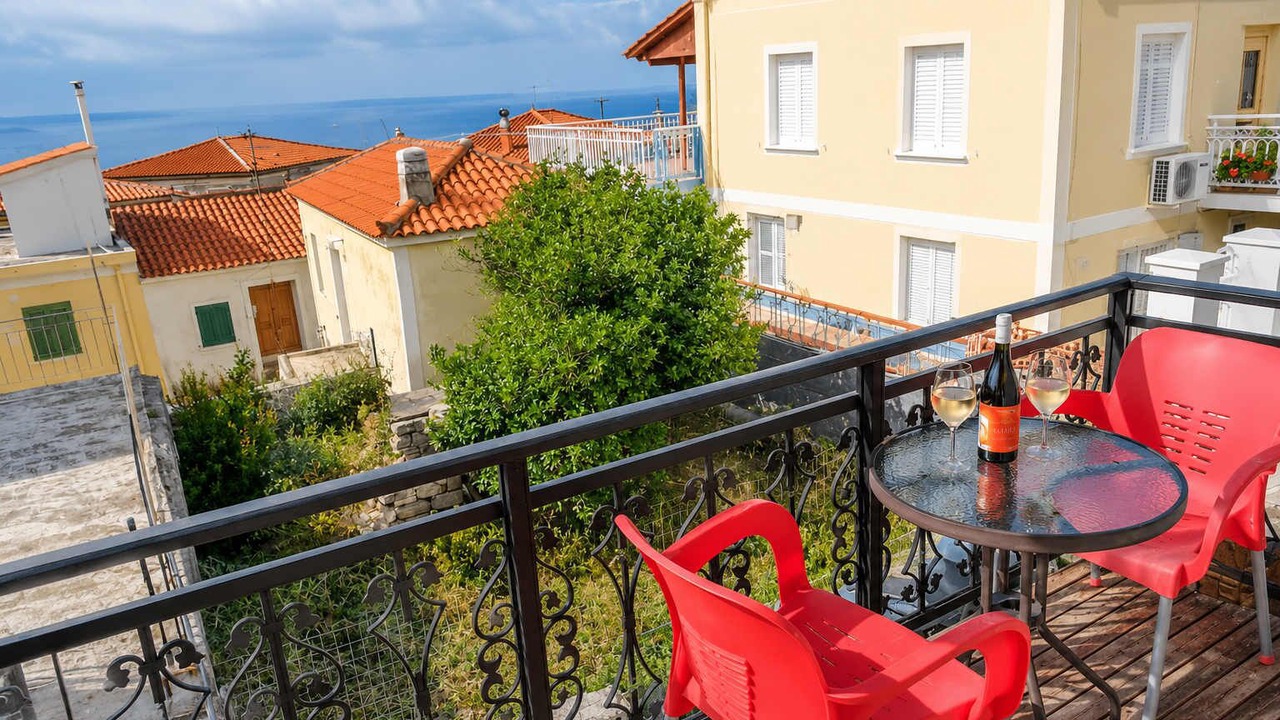 Photo of Patio Balcony in Koumeika