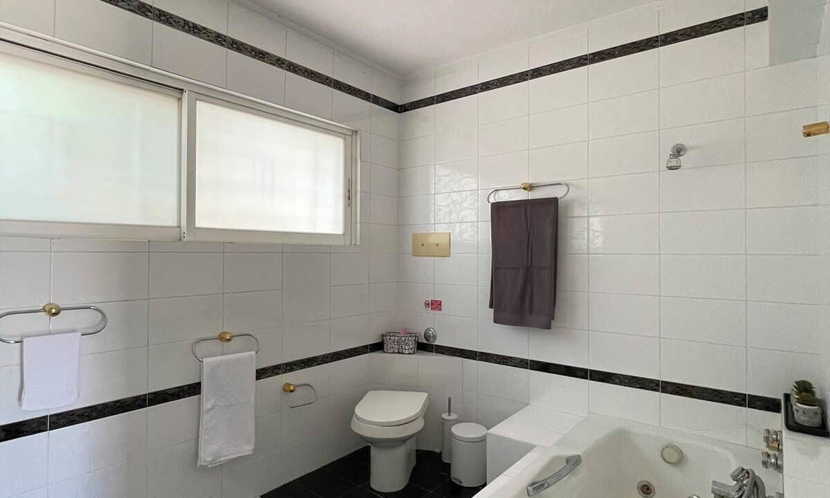 Photo of Bathroom in Kineta
