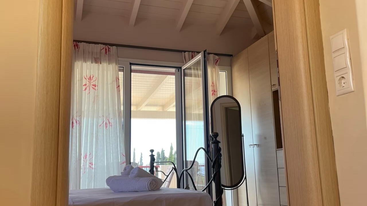 Photo of Bedroom in Plepi