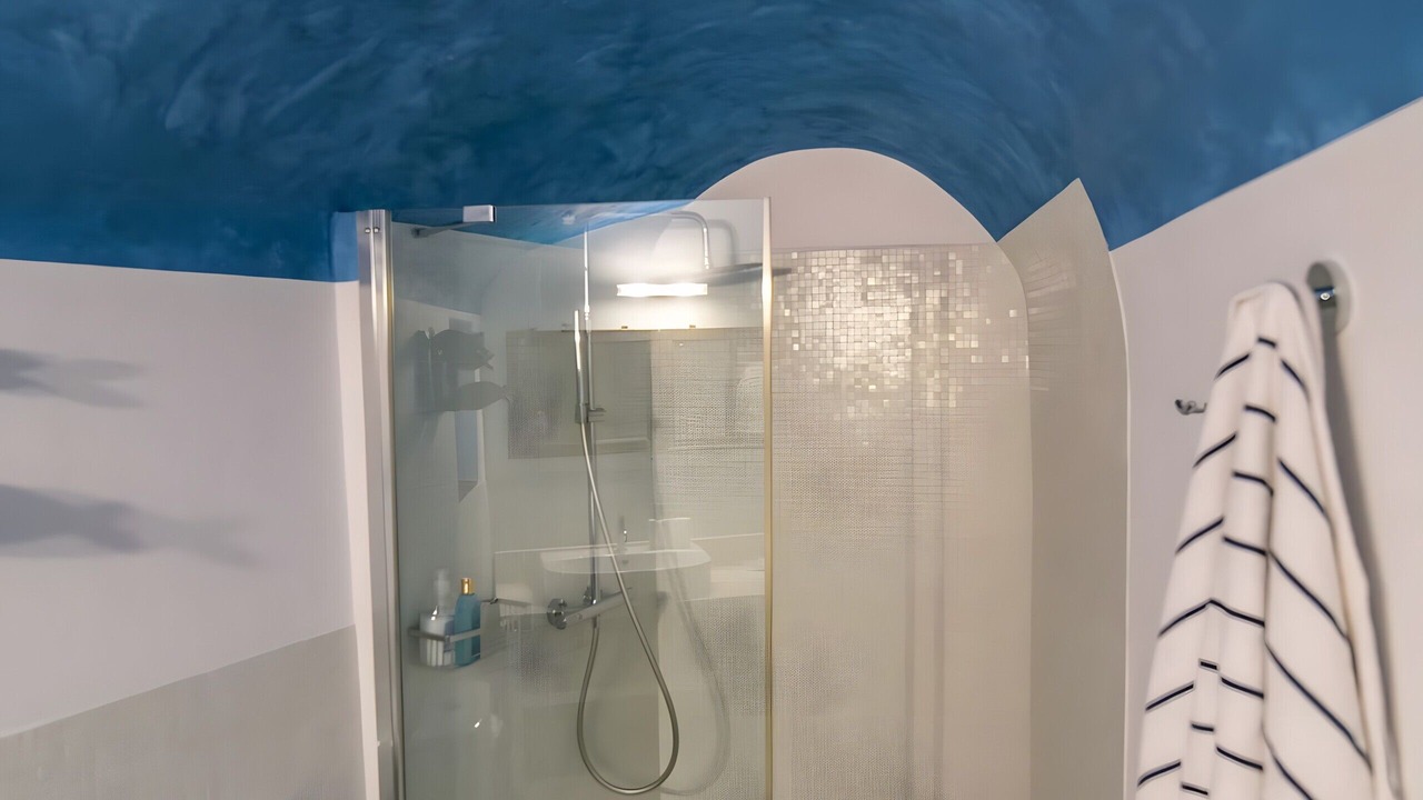Photo of Bathroom in Kamari