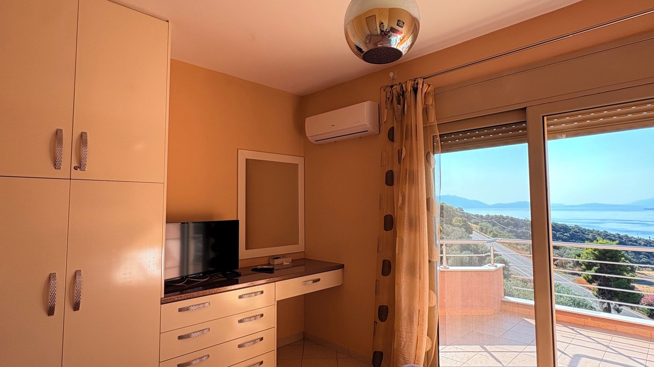Photo of Bedroom in Melissopetra