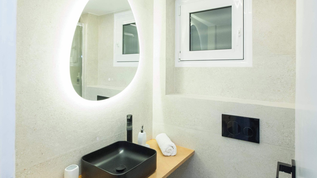 Photo of Bathroom in Galatsi