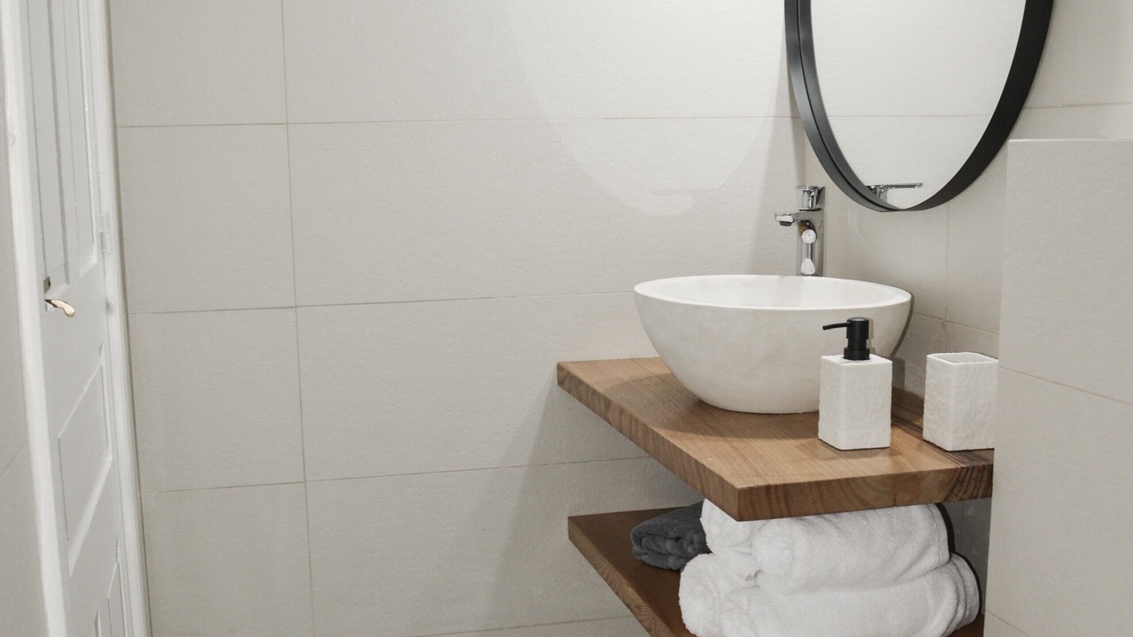 Photo of Bathroom in Plaka