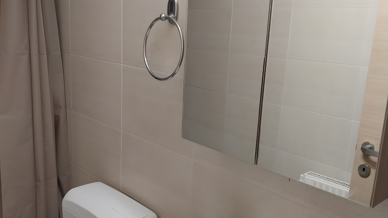 Photo of Bathroom in Menidion