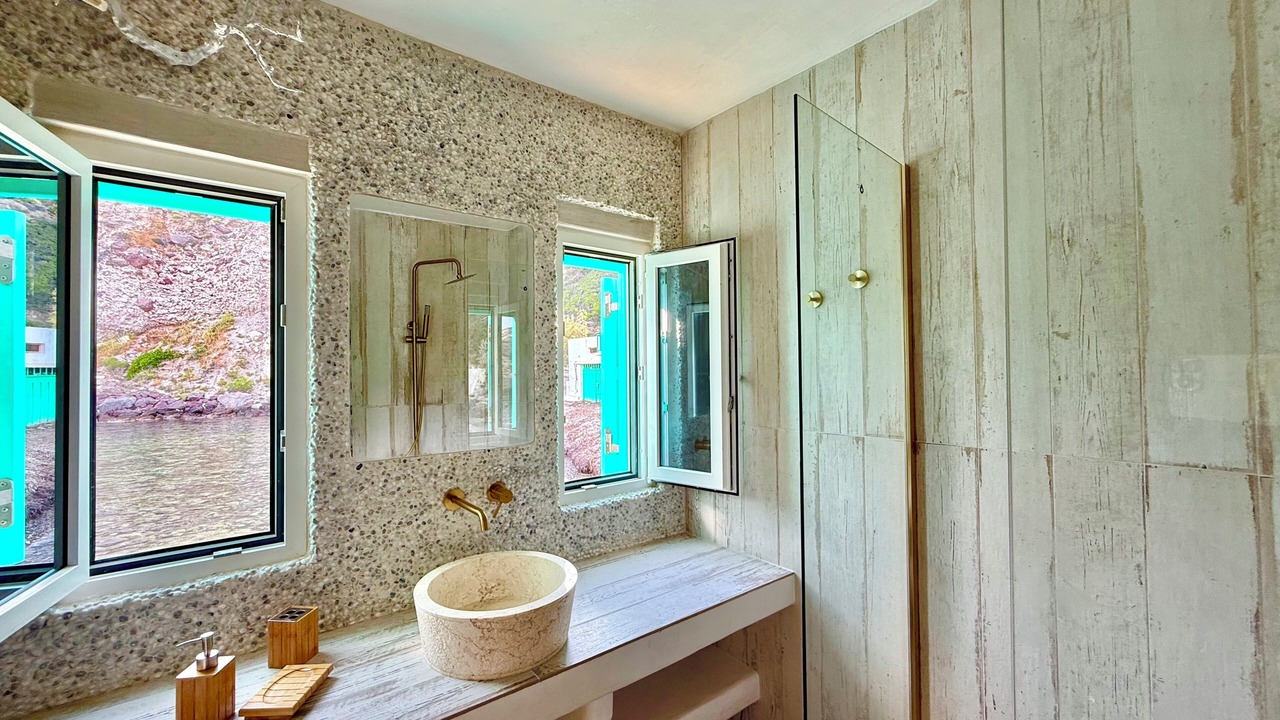 Photo of Bathroom in Milos