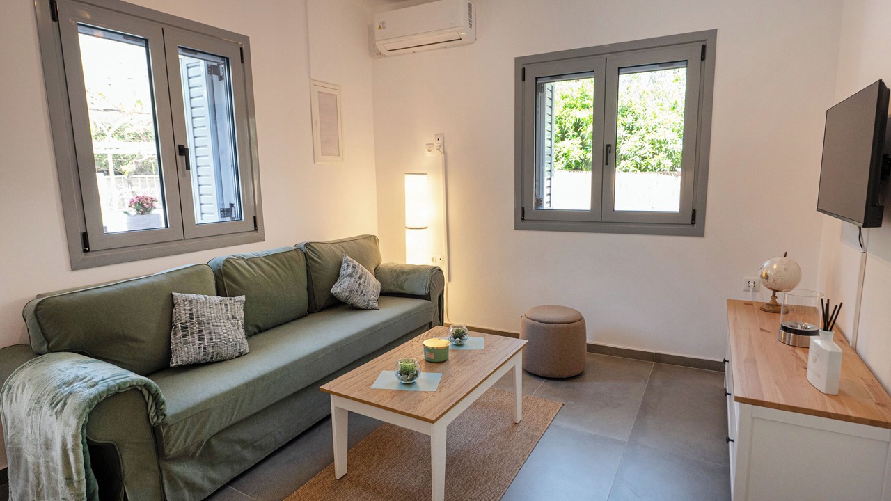 Photo of Livingroom in Poros