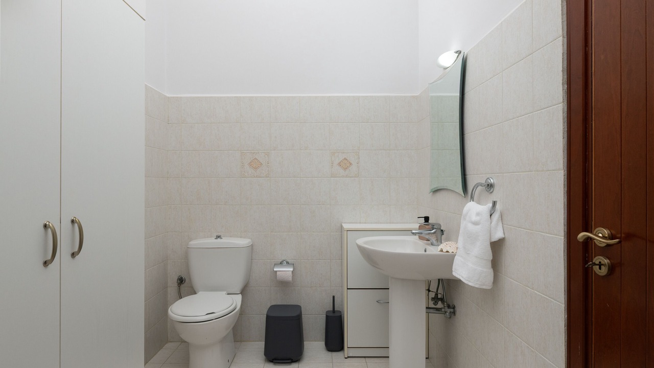 Photo of Bathroom in Ialyssos