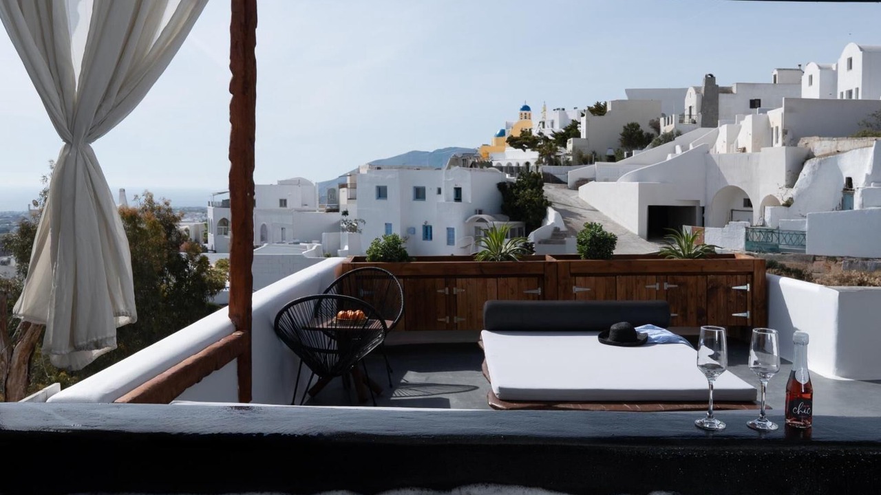 Photo of Outdoor in Fira