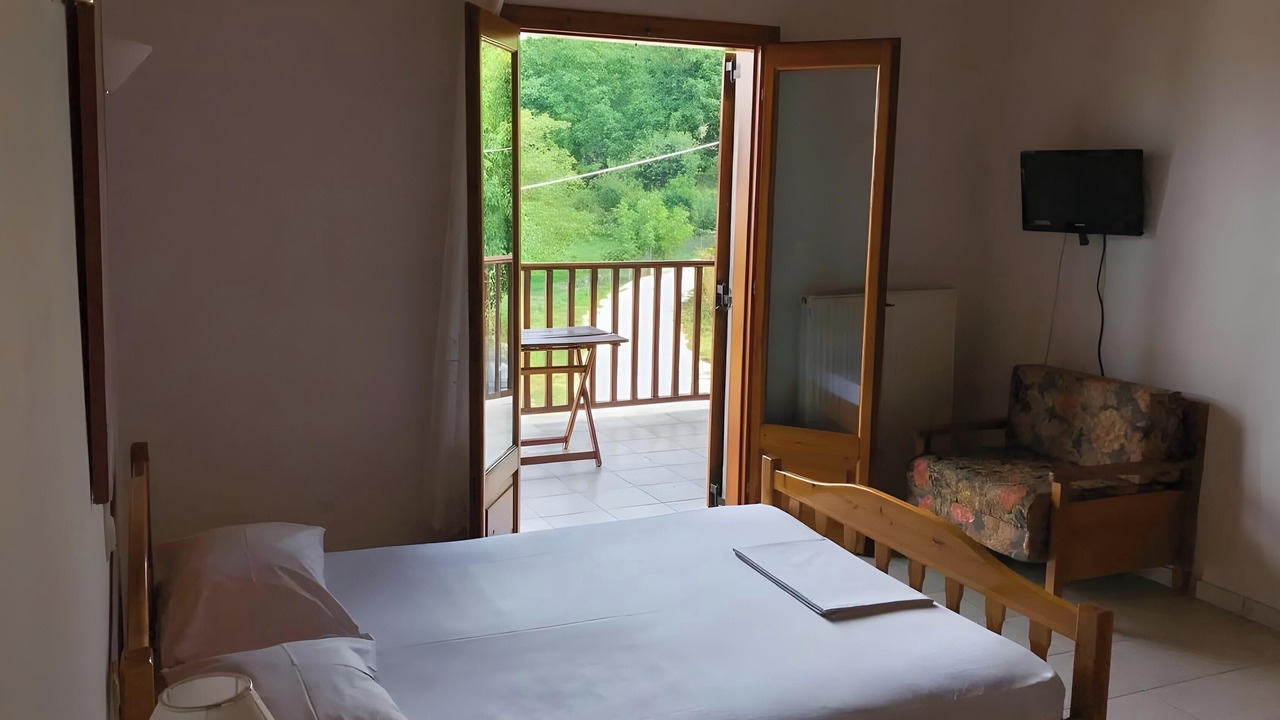 Photo of Bedroom in Lake Plastiras