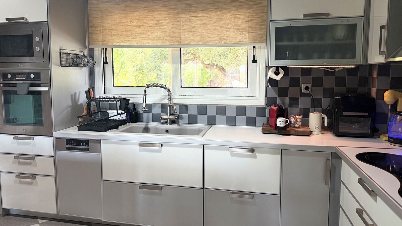 Photo of Kitchen in Armenistis