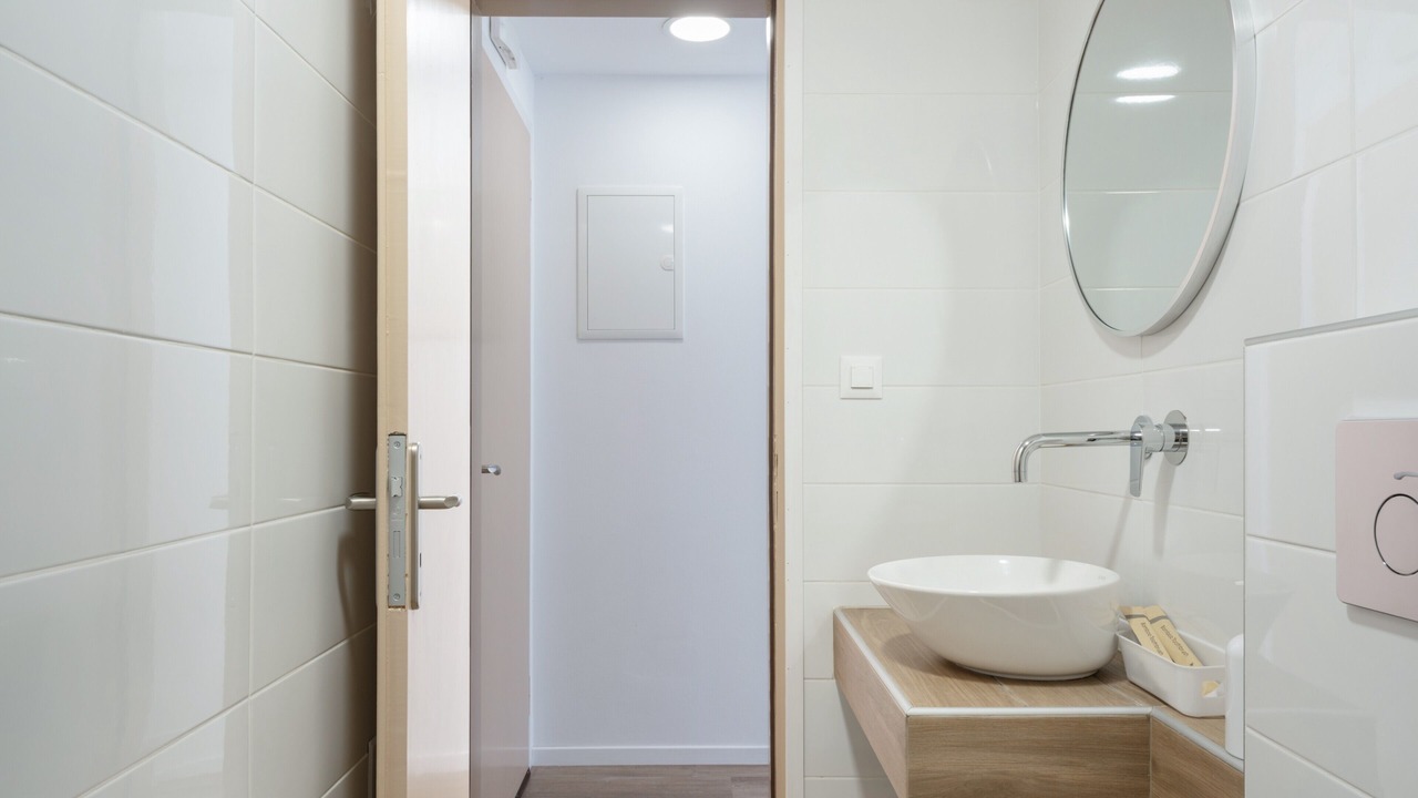 Photo of Bathroom in Pedi