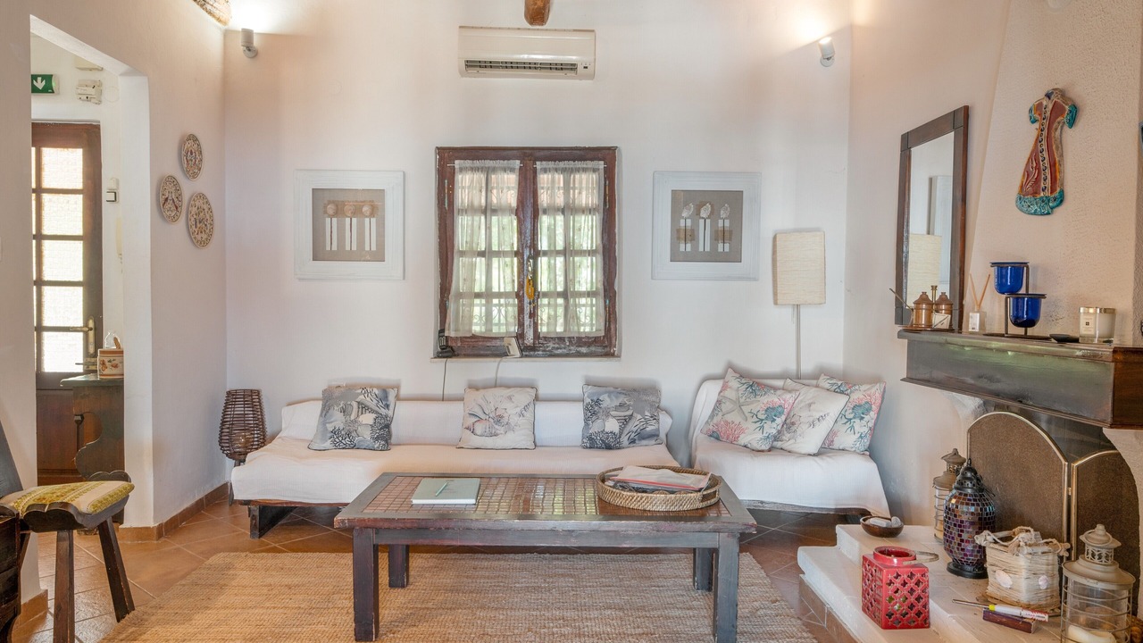 Photo of Livingroom in Kato Diminio