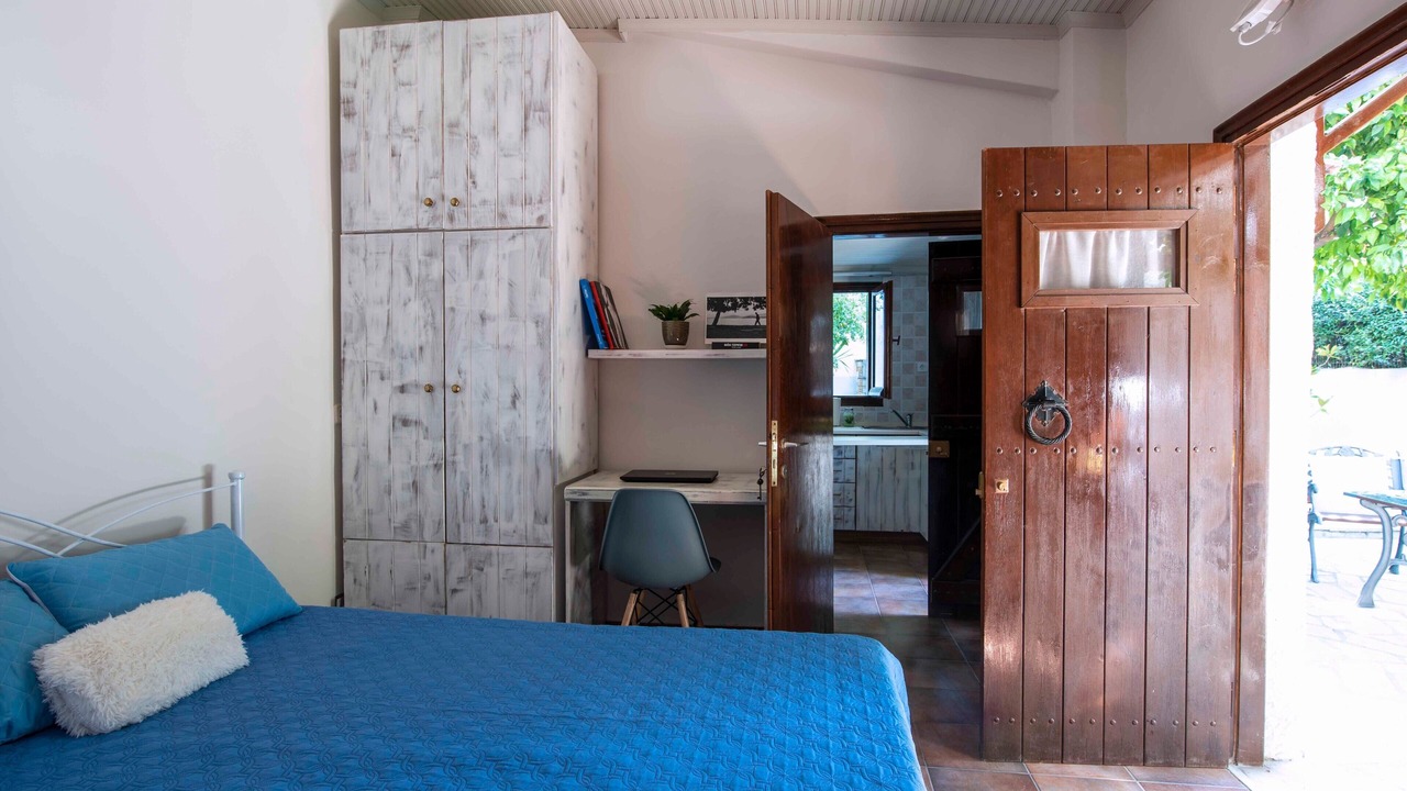 Photo of Bedroom in Volos City Centre