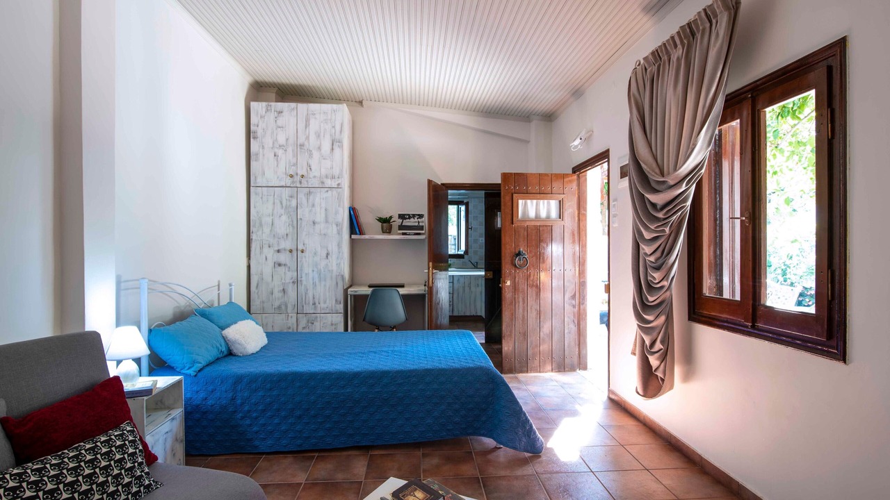 Photo of Bedroom in Volos City Centre