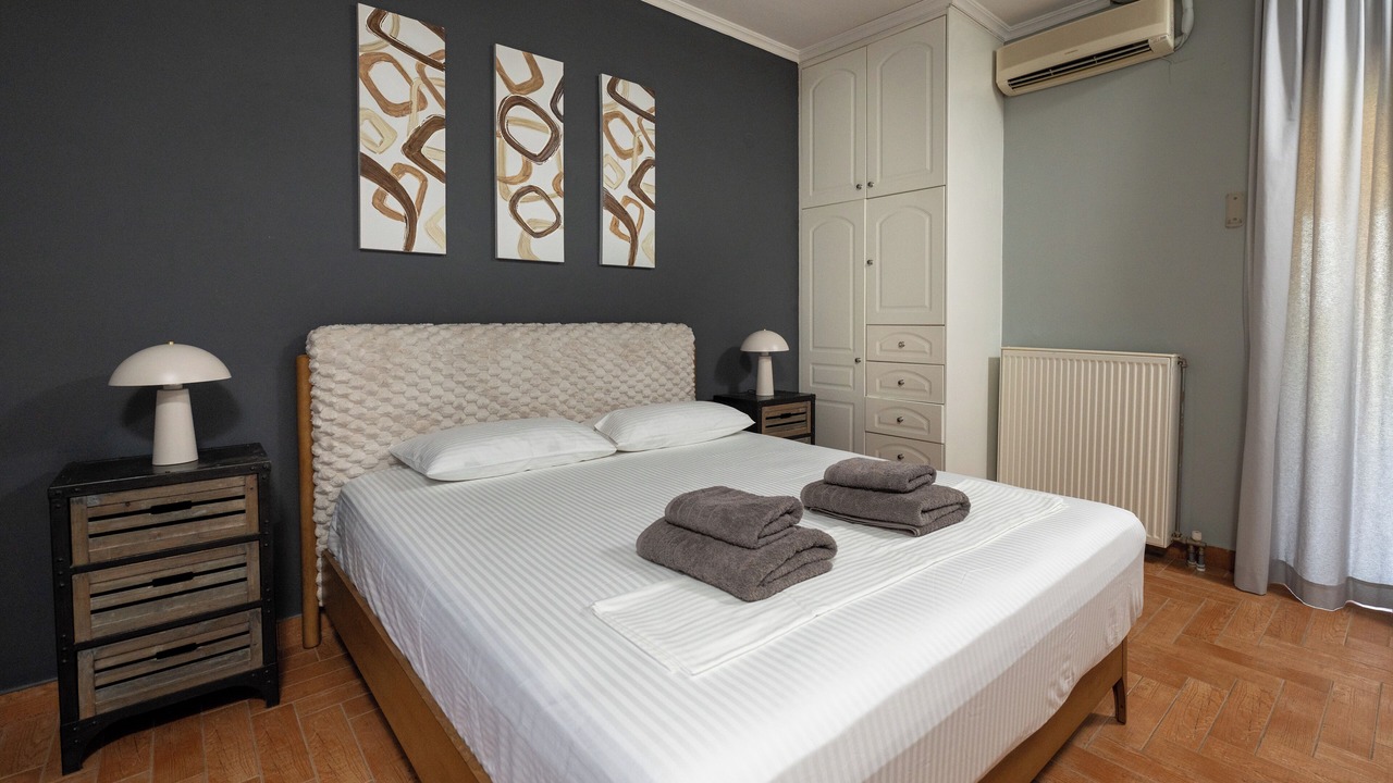 Photo of Bedroom in Aigialeia