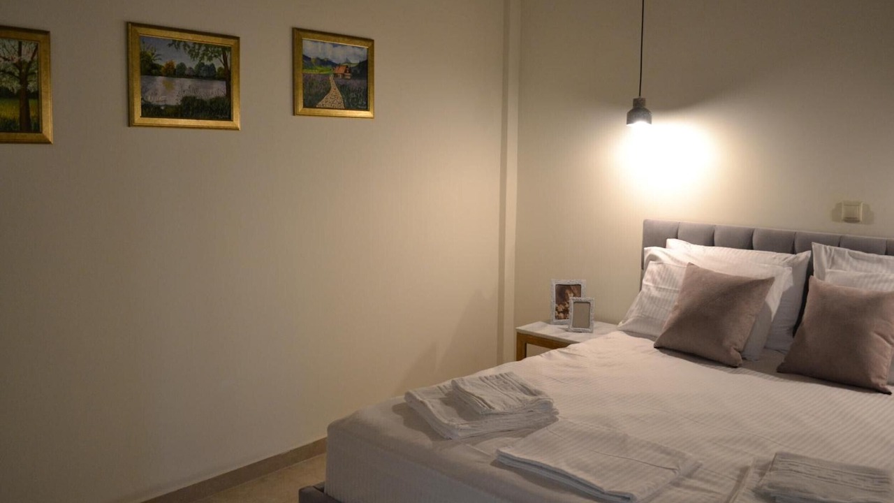 Photo of Bedroom in Gravia